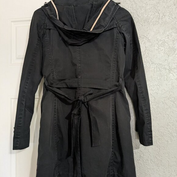 Burberry black trench coat with removable vest size 2 - Picture 2 of 7